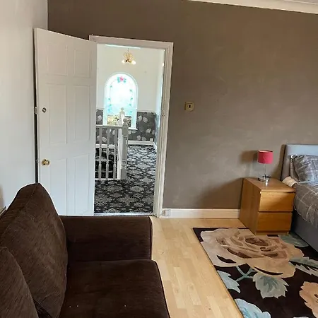Holiday home Beautiful 5 Bed Farm Accommodation Leeds (West Yorkshire)