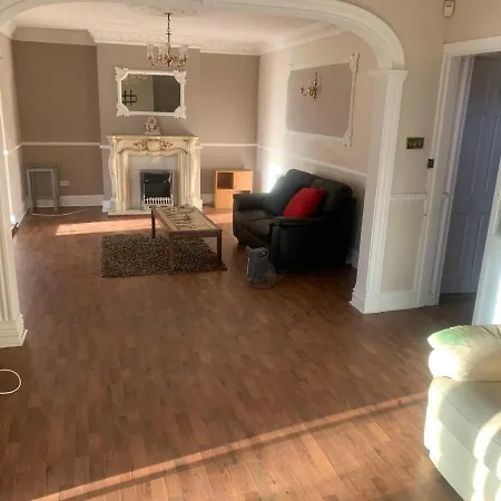 Beautiful 5 Bed Farm Accommodation Ferienhaus Leeds (West Yorkshire)