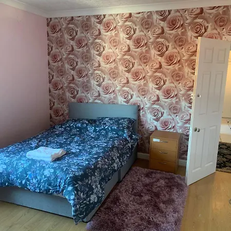 Beautiful 5 Bed Farm Accommodation Leeds (West Yorkshire)