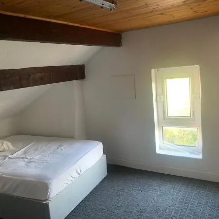 Beautiful 5 Bed Farm Accommodation Leeds (West Yorkshire)